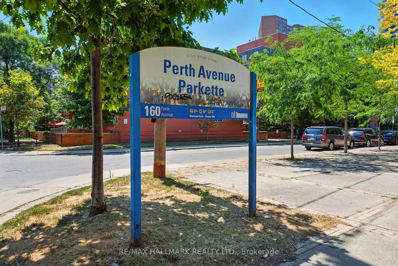 170, Perth, Dovercourt-Wallace Emerson-Junction, Toronto