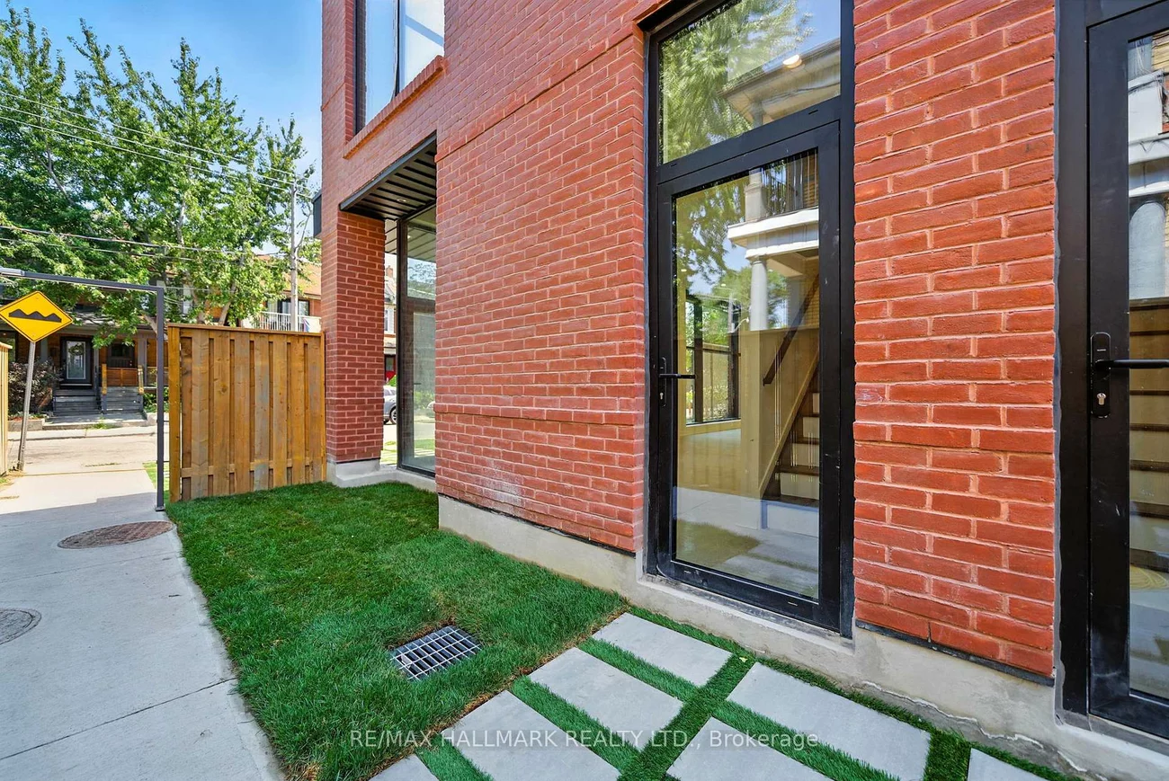 170, Perth, Dovercourt-Wallace Emerson-Junction, Toronto