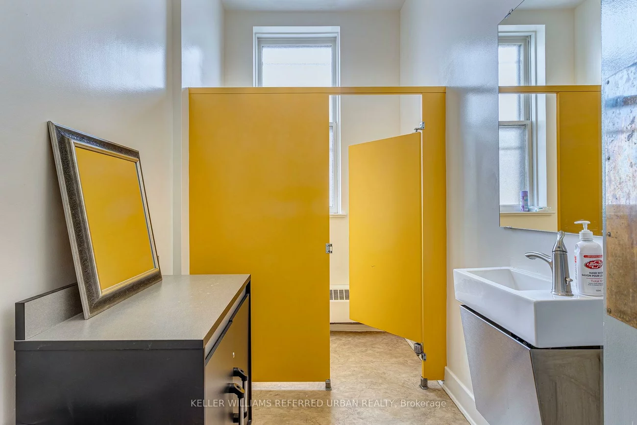 2974, Lake Shore, New Toronto, Toronto