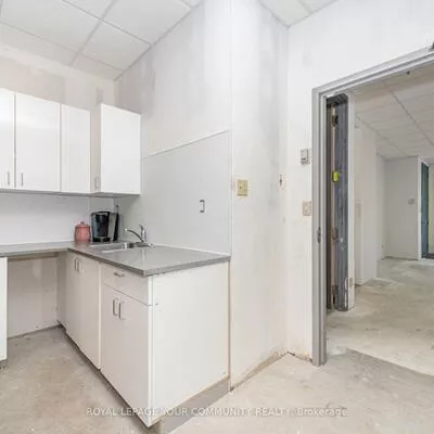 2001, Albion, West Humber-Clairville, Toronto