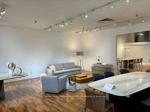 1020, Lawrence, Yorkdale-Glen Park, Toronto