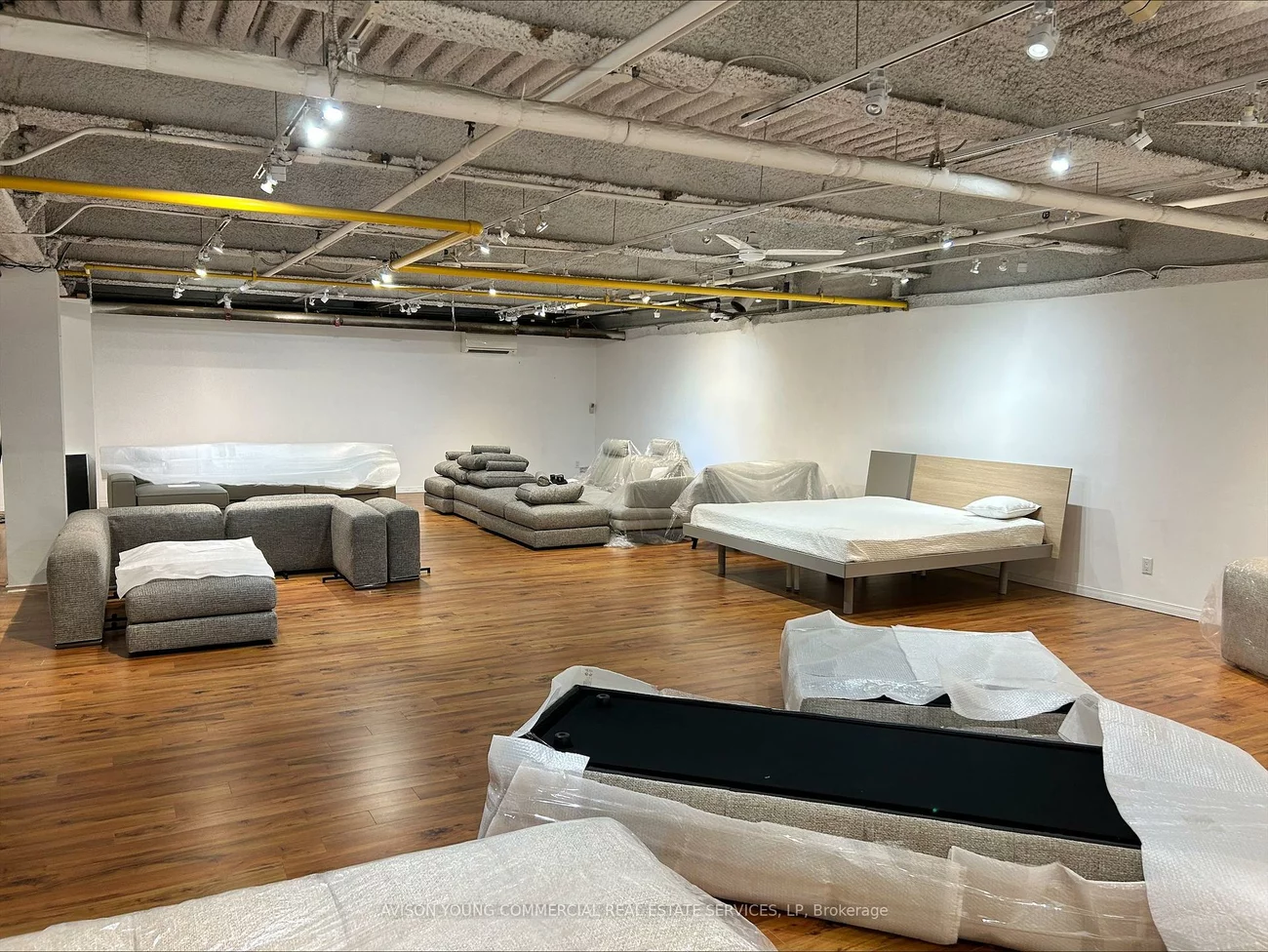 1020, Lawrence, Yorkdale-Glen Park, Toronto