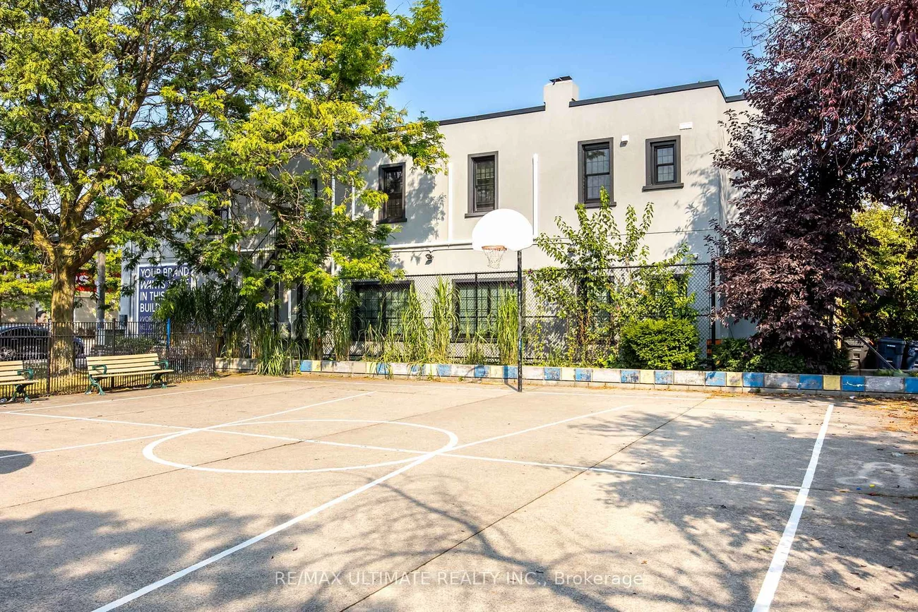 603, Keele, Junction Area, Toronto