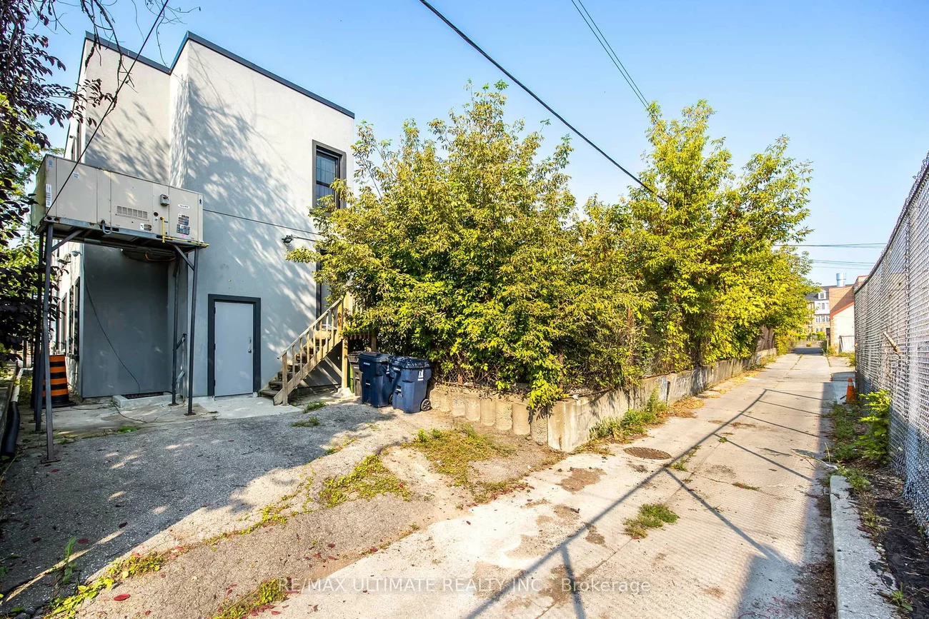 603, Keele, Junction Area, Toronto