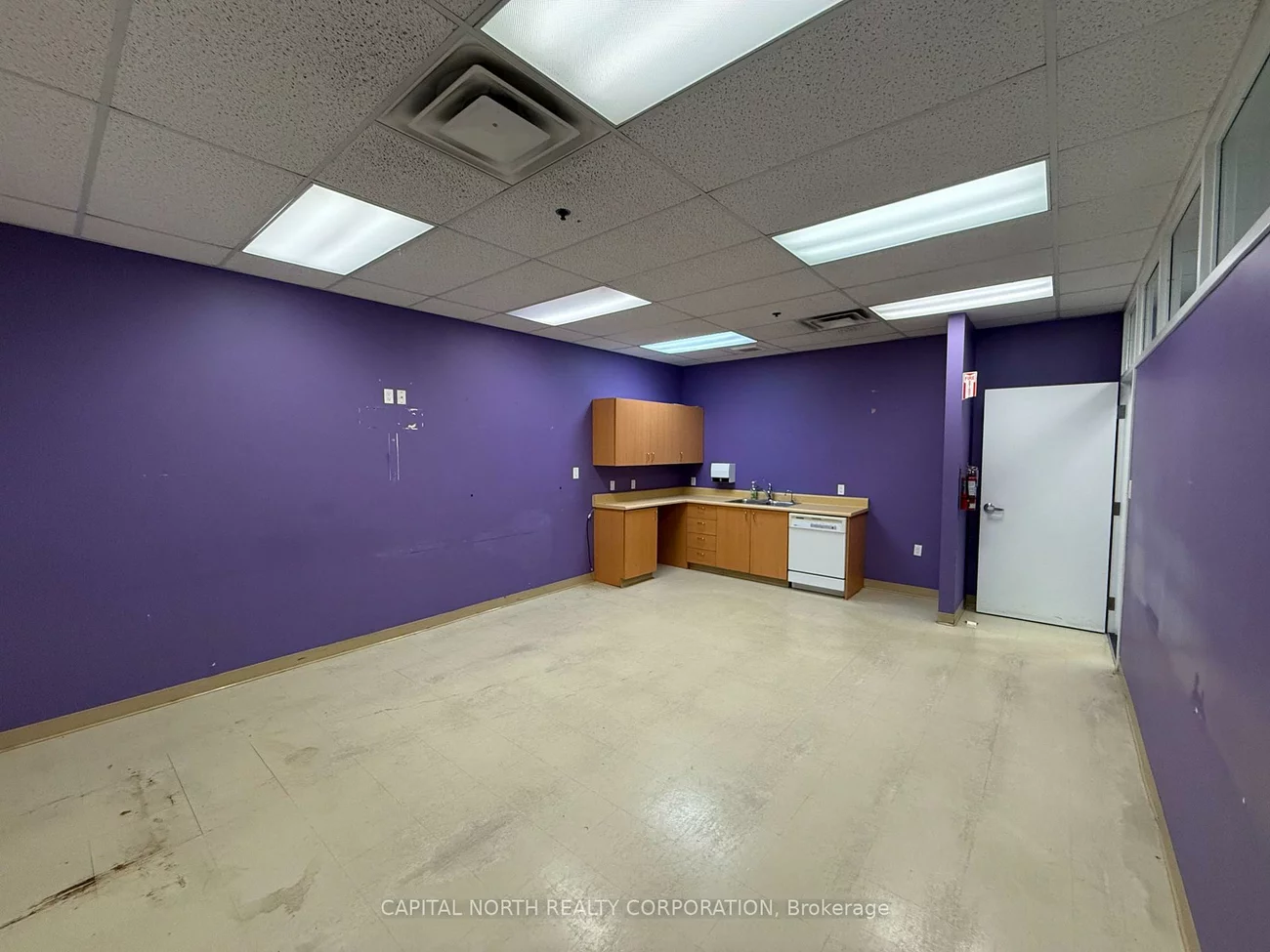70, Disco, West Humber-Clairville, Toronto