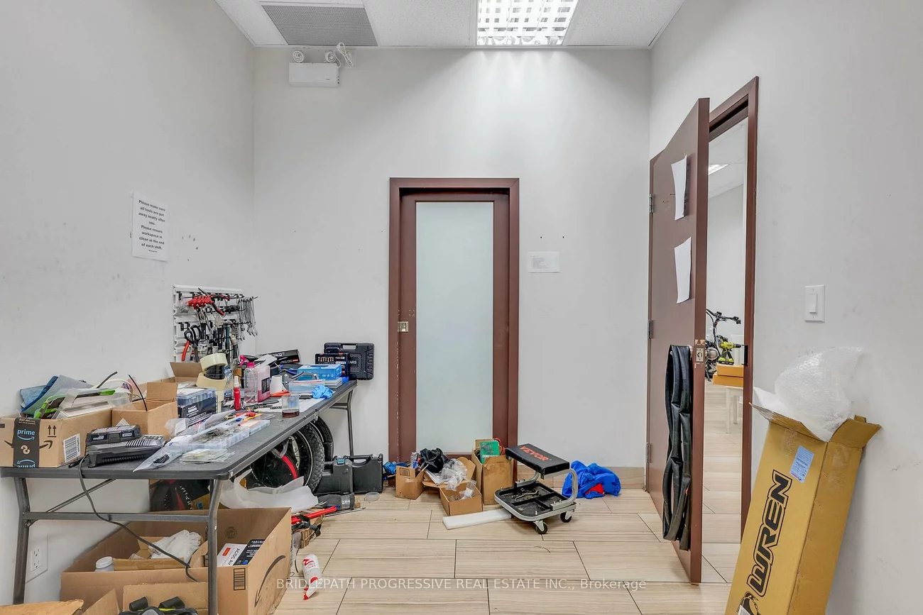 1644, Bloor, High Park North, Toronto