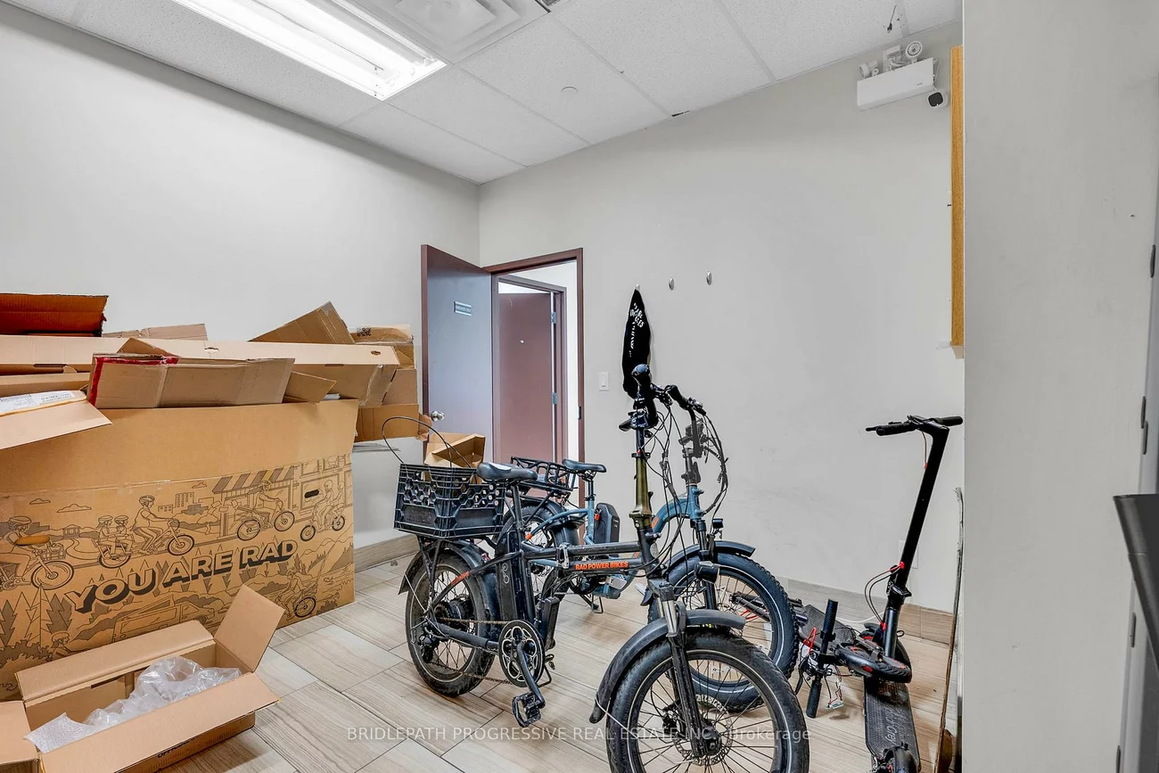 1644, Bloor, High Park North, Toronto