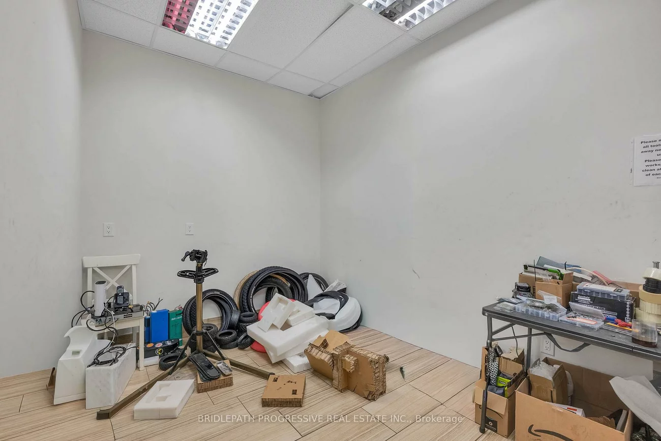 1644, Bloor, High Park North, Toronto