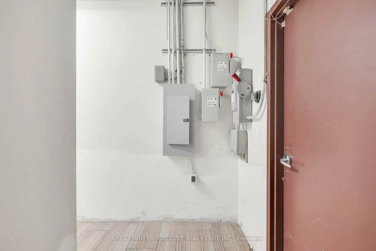 1644, Bloor, High Park North, Toronto