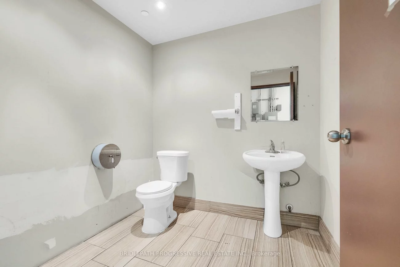 1644, Bloor, High Park North, Toronto