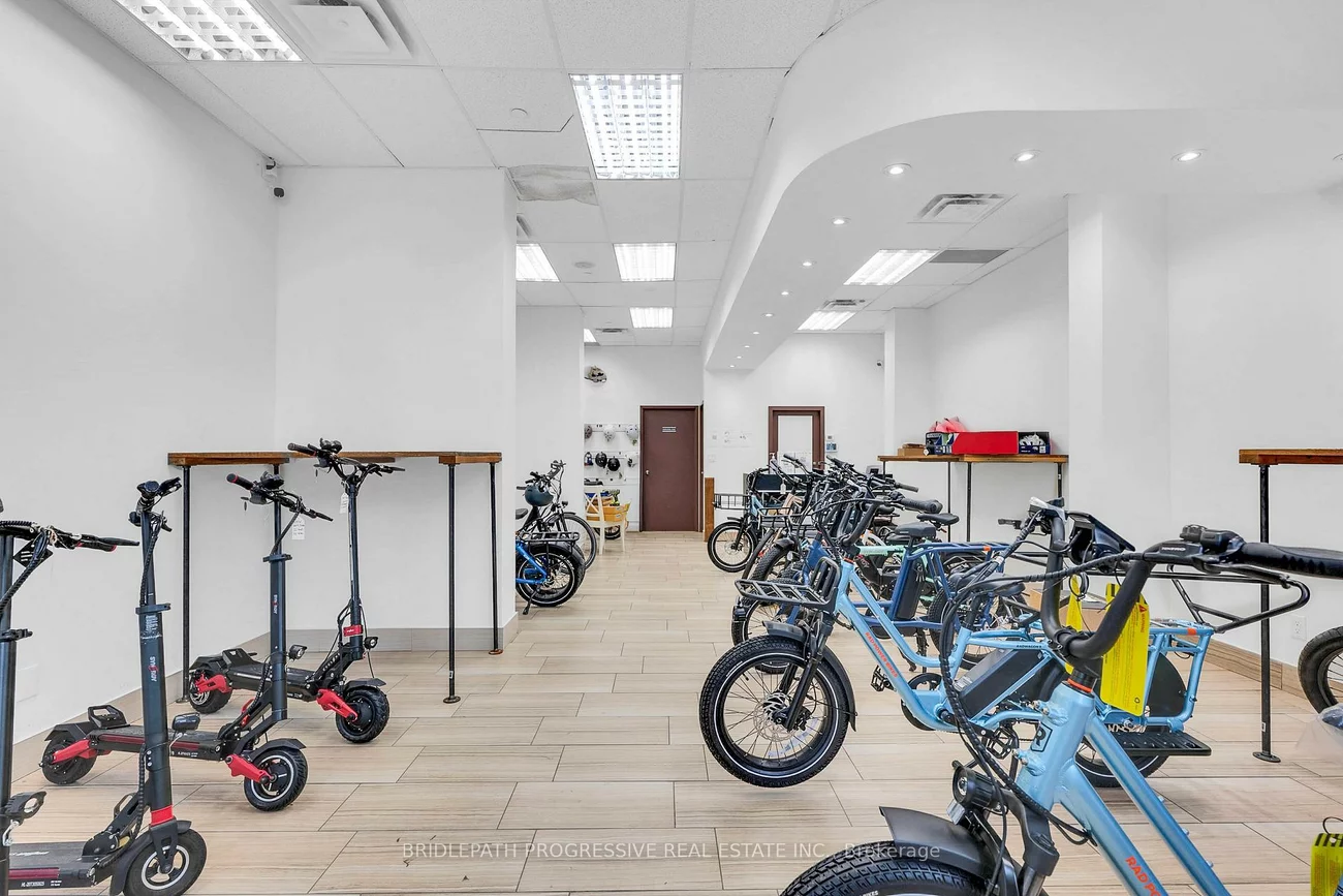 1644, Bloor, High Park North, Toronto