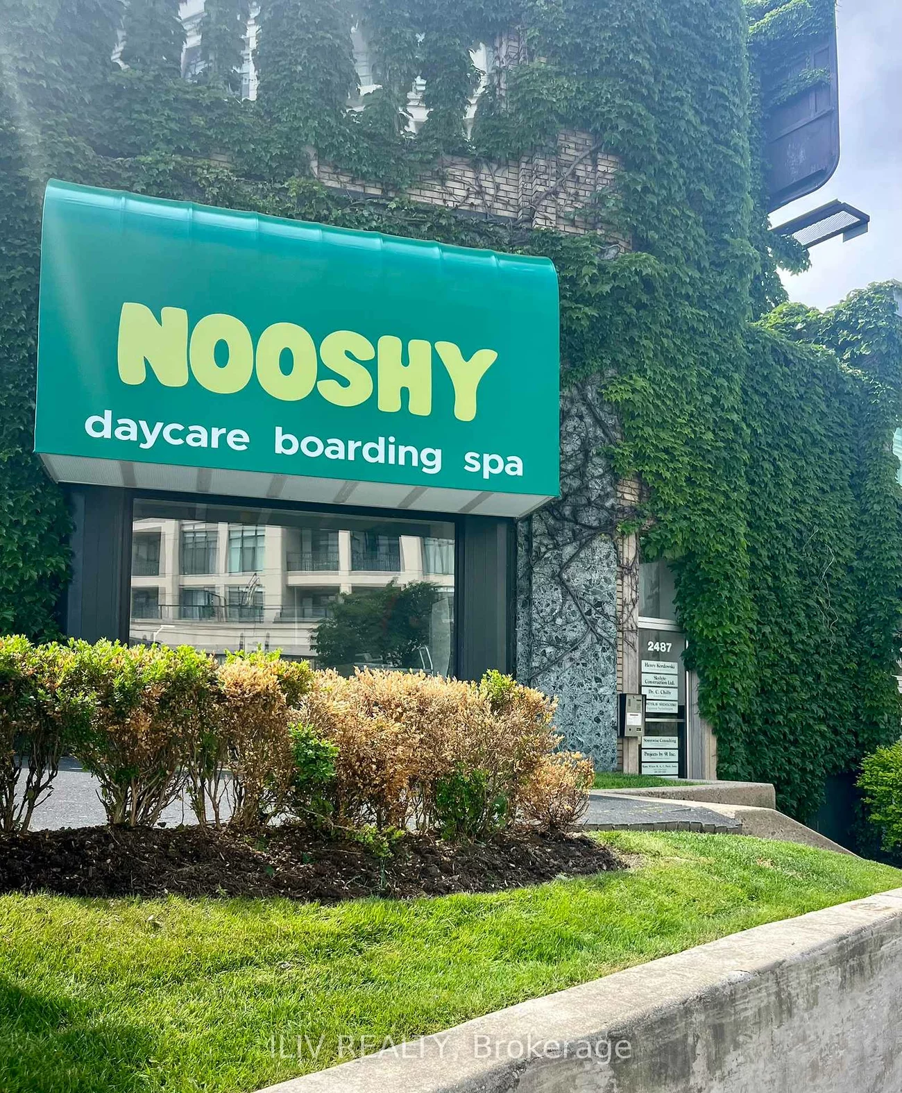 2487, Bloor, High Park-Swansea, Toronto