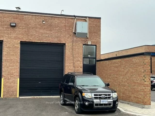 2700, Dufferin, Briar Hill-Belgravia, Toronto