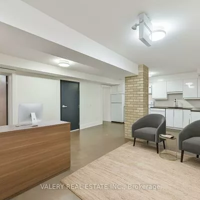 1189, Lawrence, Yorkdale-Glen Park, Toronto