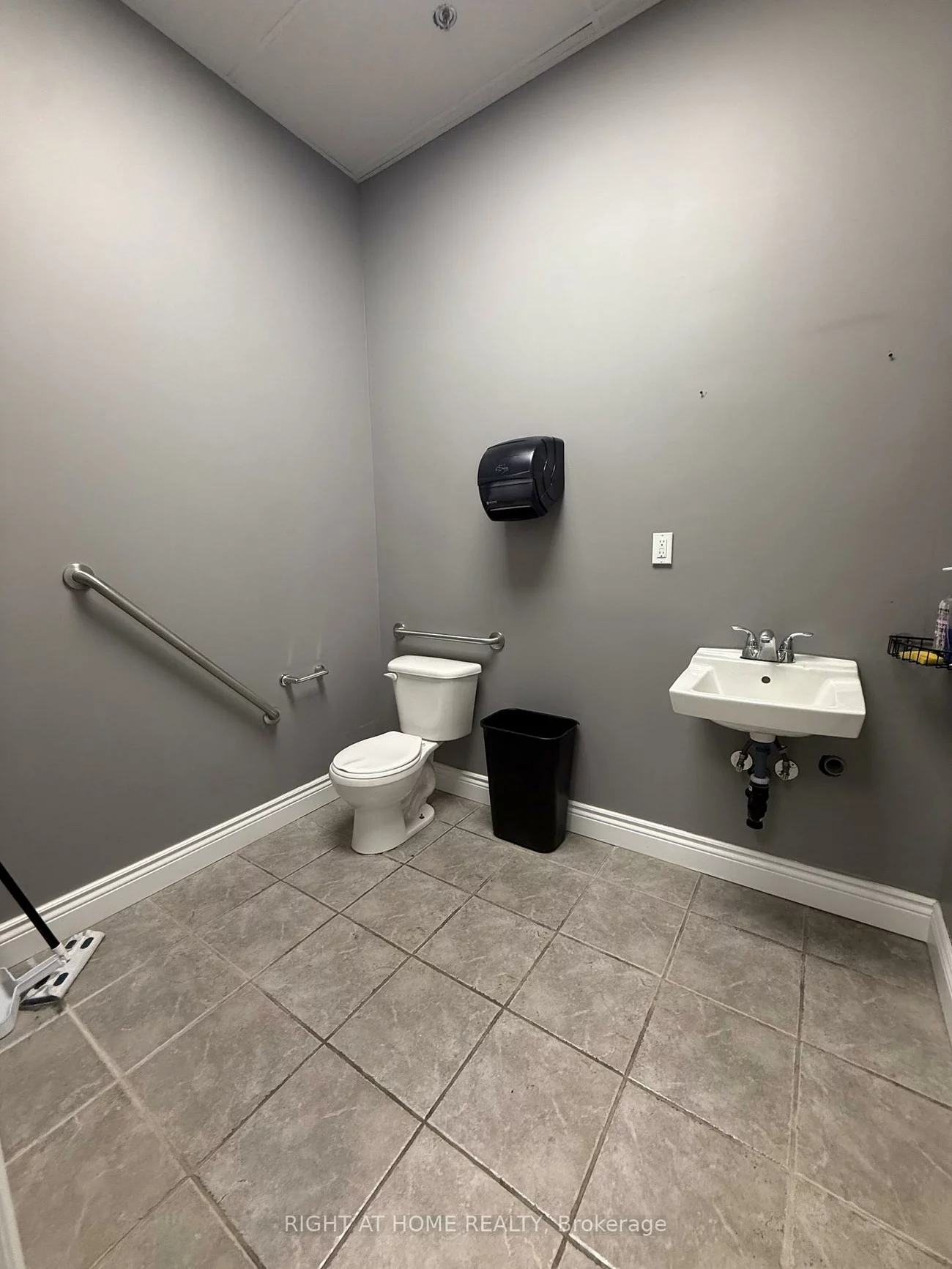 1, De Boers, York University Heights, Toronto