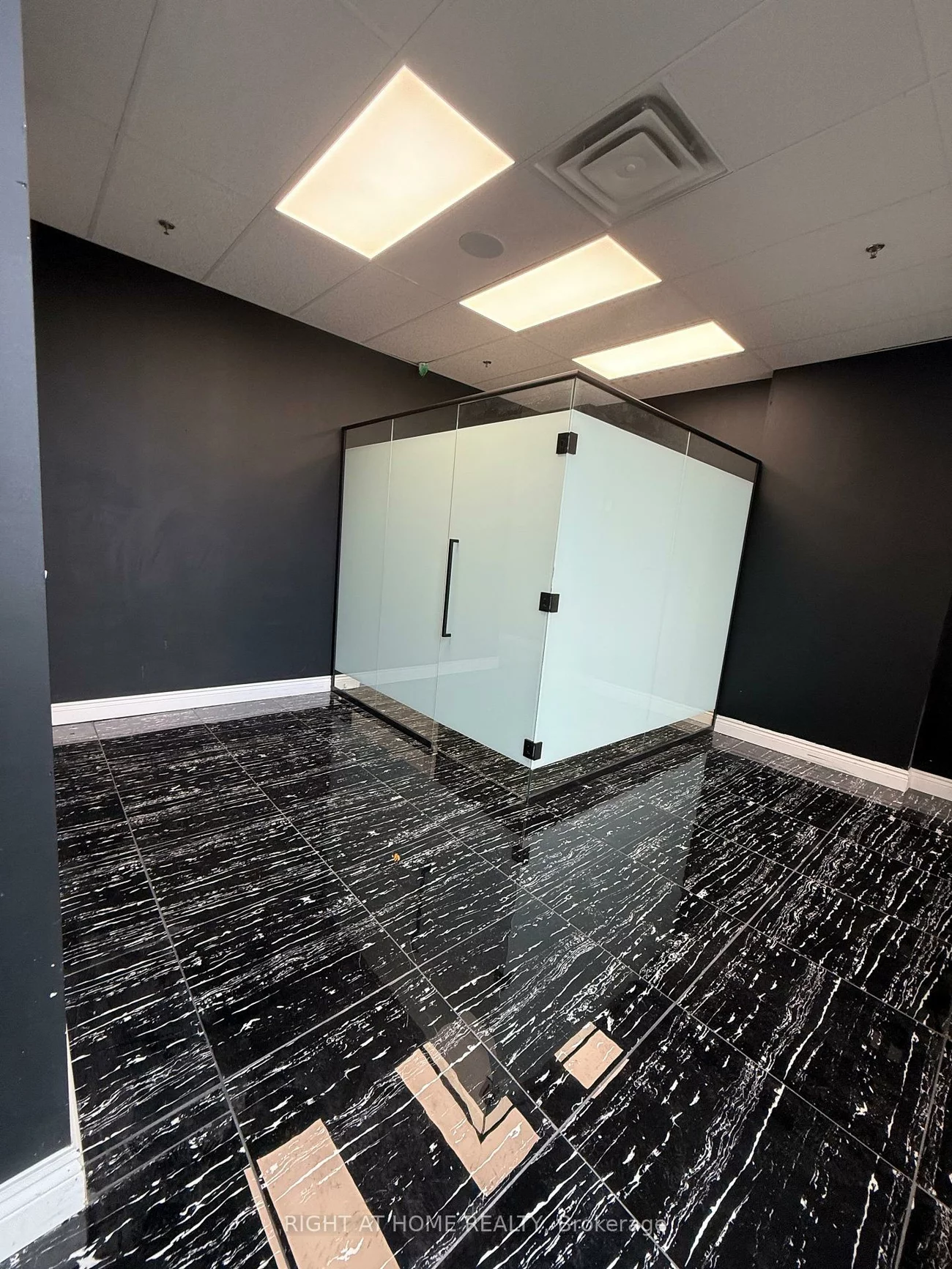 1, De Boers, York University Heights, Toronto