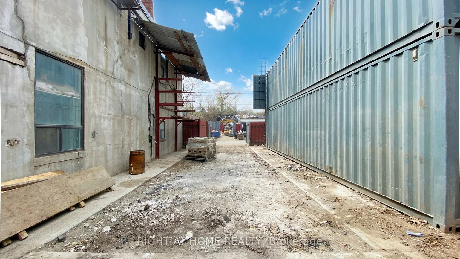 48, Hyde, Keelesdale-Eglinton West, Toronto