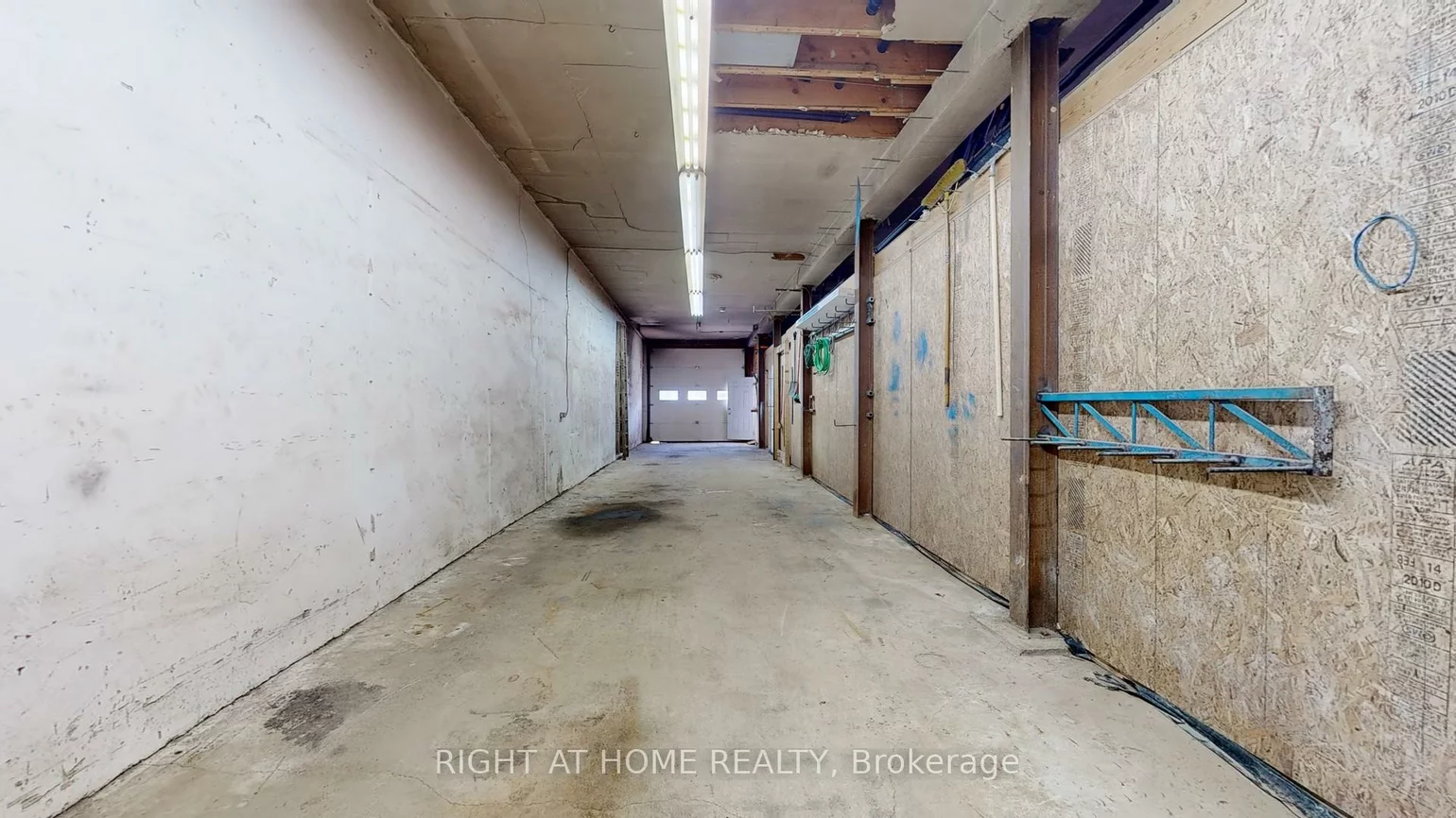 48, Hyde, Keelesdale-Eglinton West, Toronto