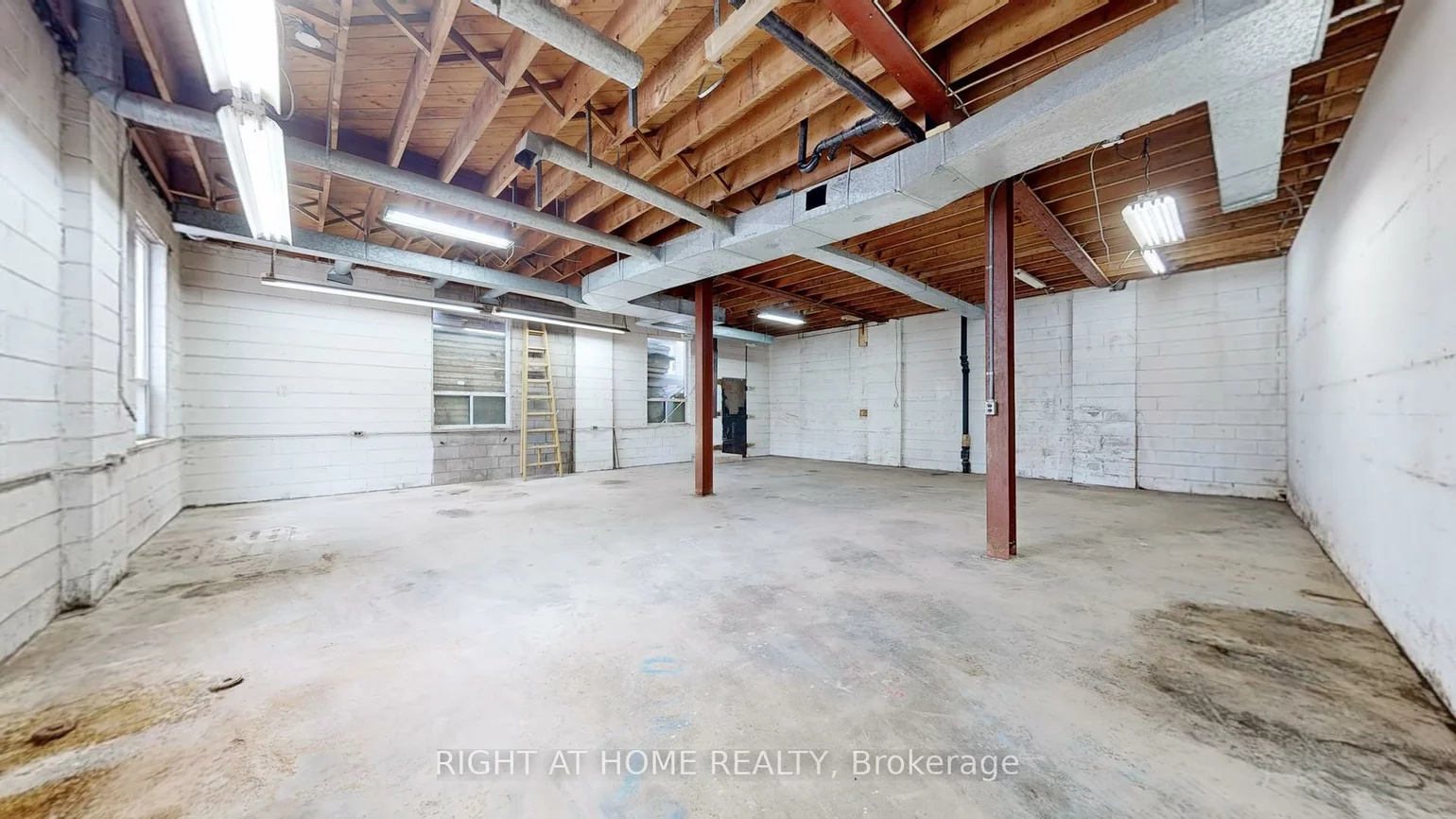 48, Hyde, Keelesdale-Eglinton West, Toronto