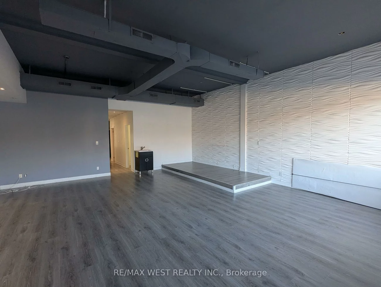 3267, Bloor, Stonegate-Queensway, Toronto