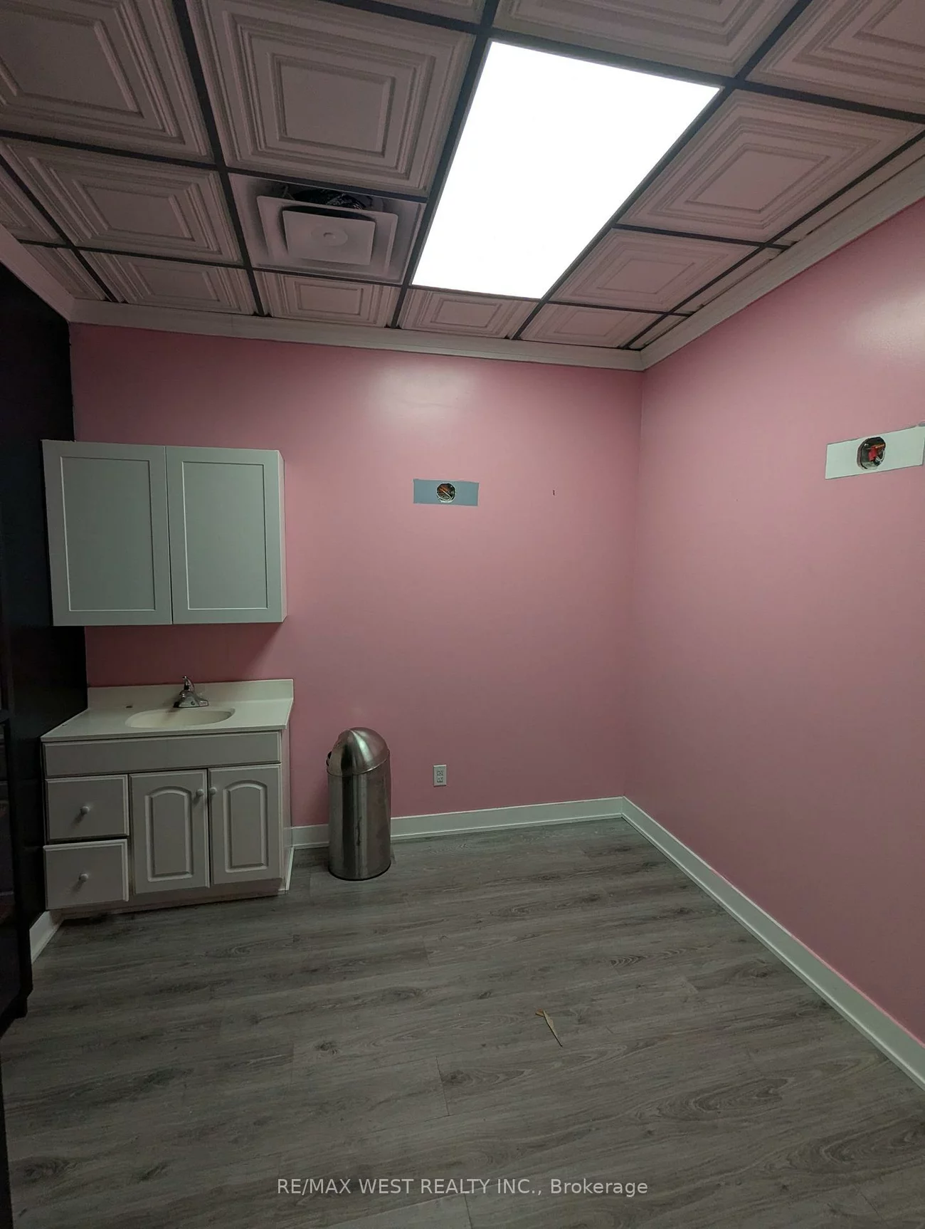 3267, Bloor, Stonegate-Queensway, Toronto