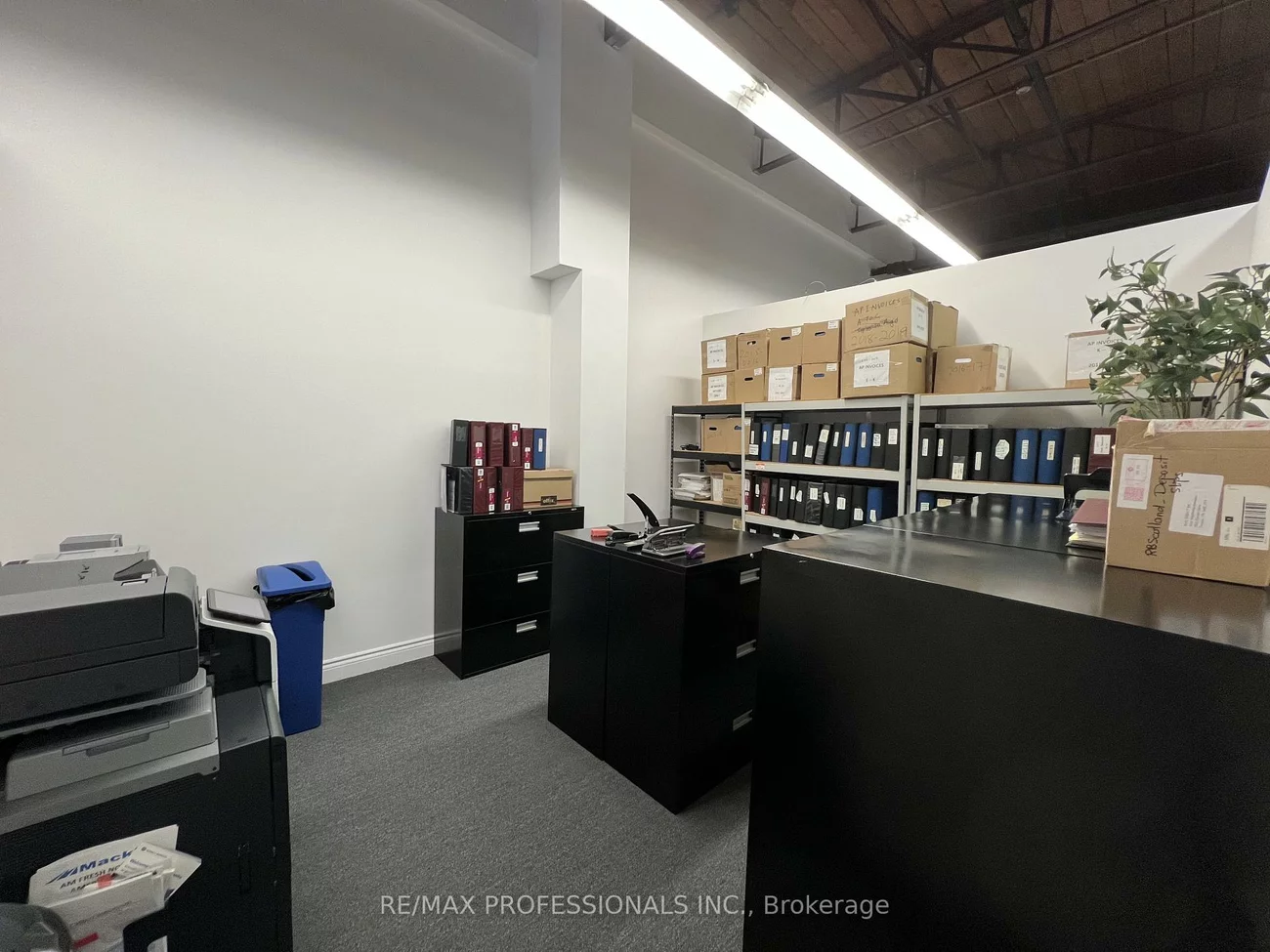 130, North Queen, Islington-City Centre West, Toronto