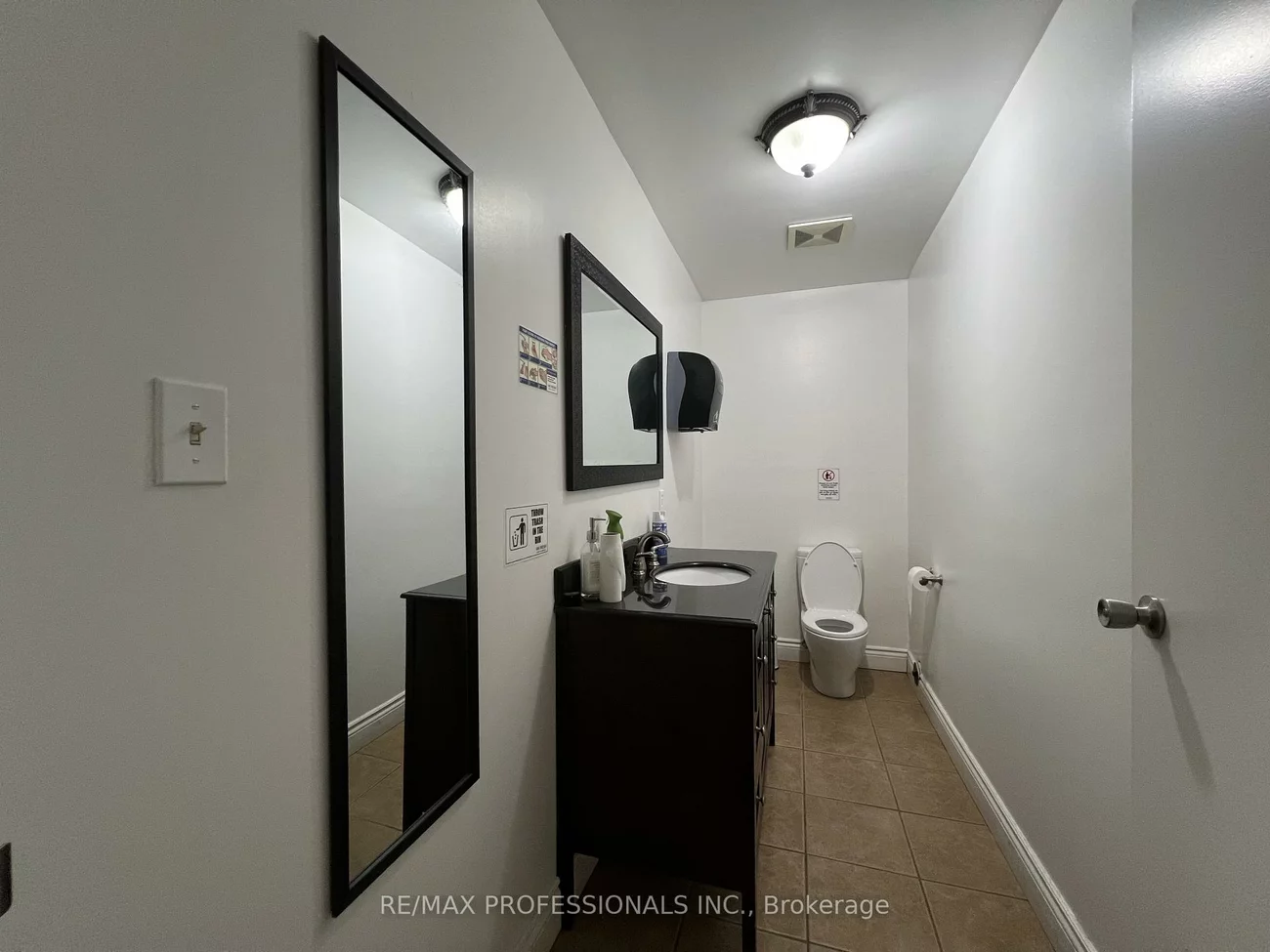 130, North Queen, Islington-City Centre West, Toronto