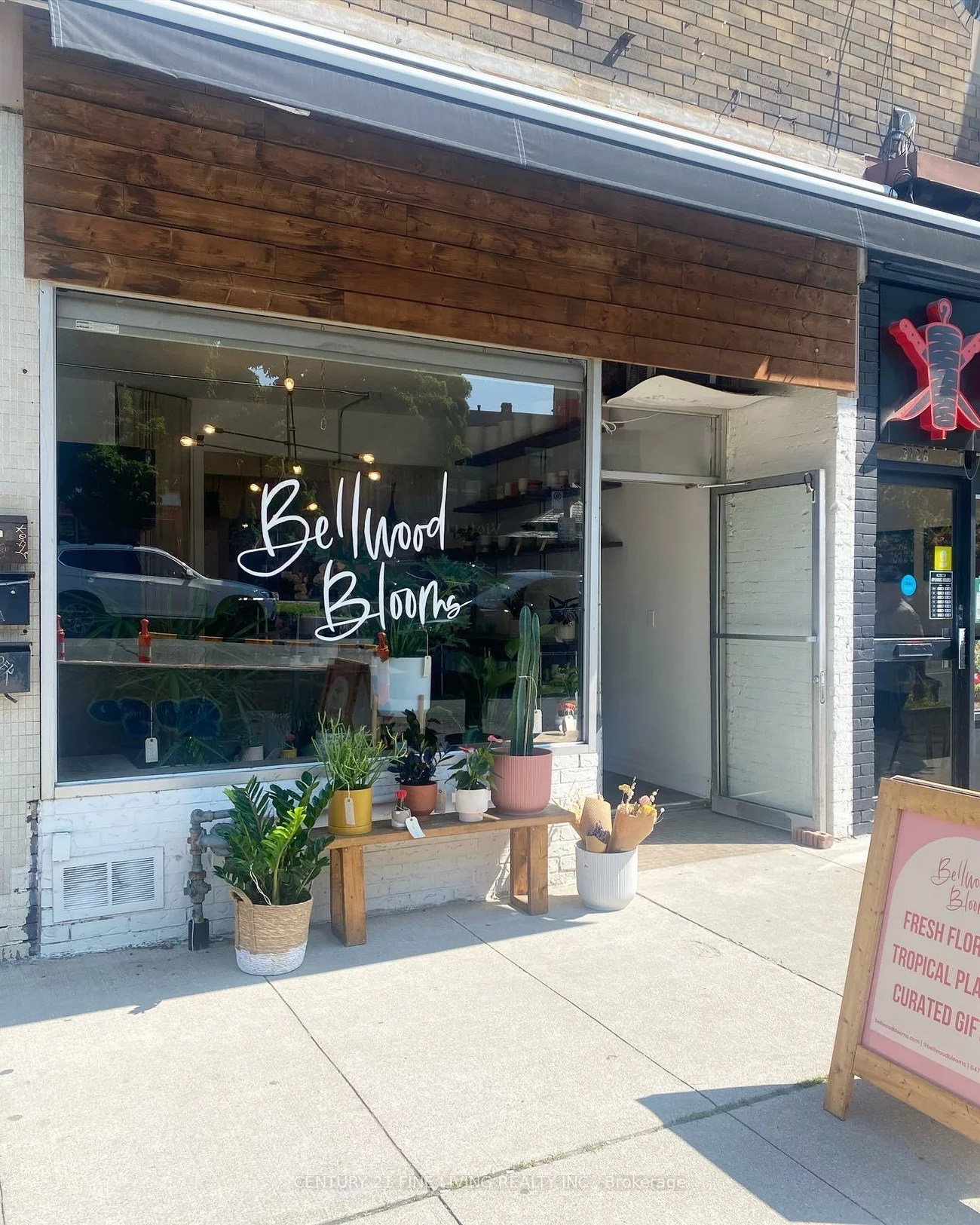 3130, Dundas, Junction Area, Toronto