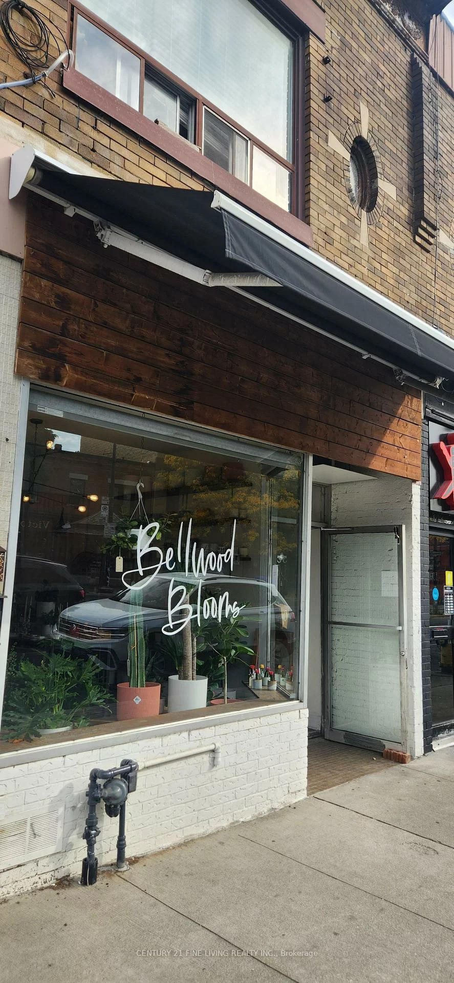 3130, Dundas, Junction Area, Toronto