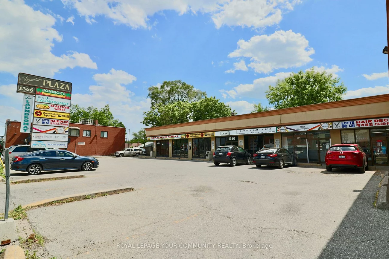 1370, Weston, Mount Dennis, Toronto