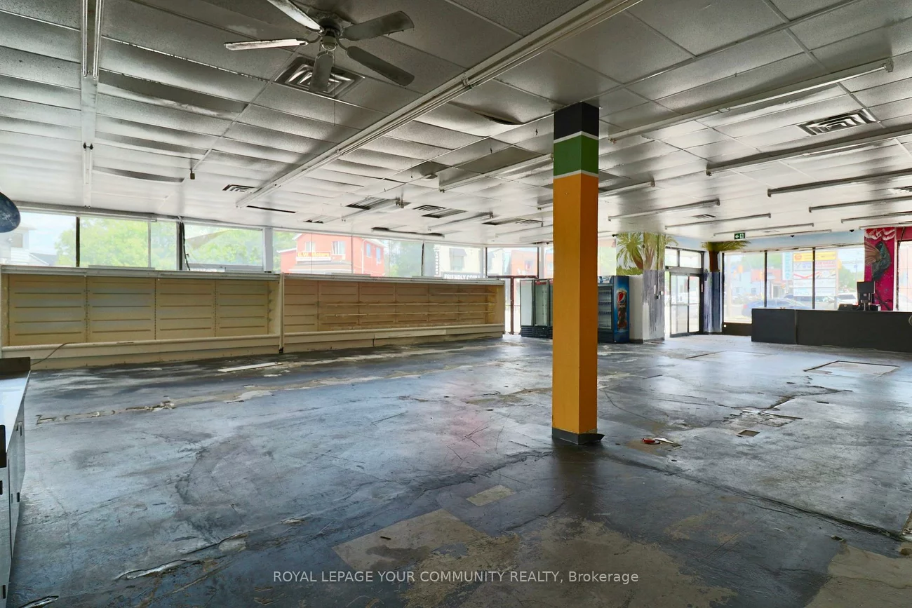 1370, Weston, Mount Dennis, Toronto