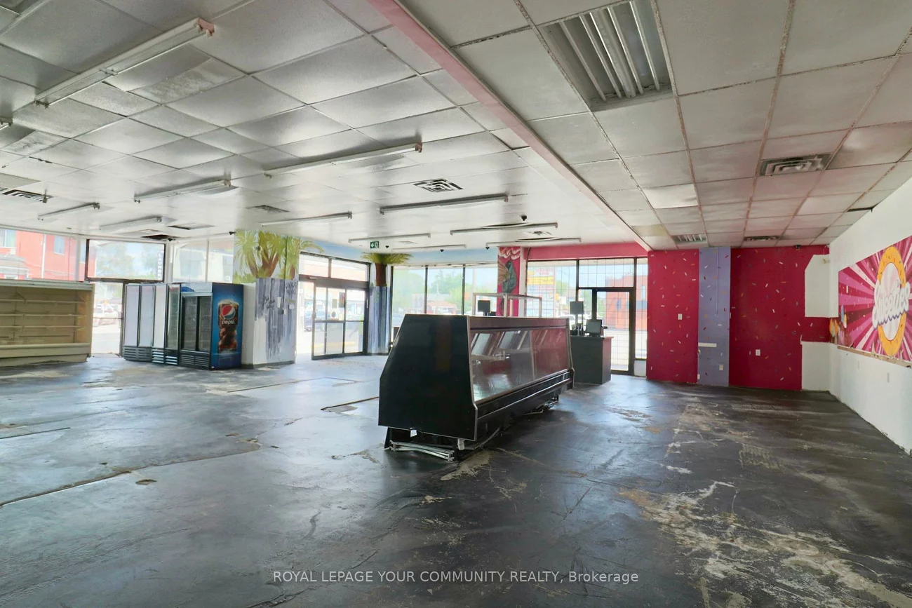 1370, Weston, Mount Dennis, Toronto