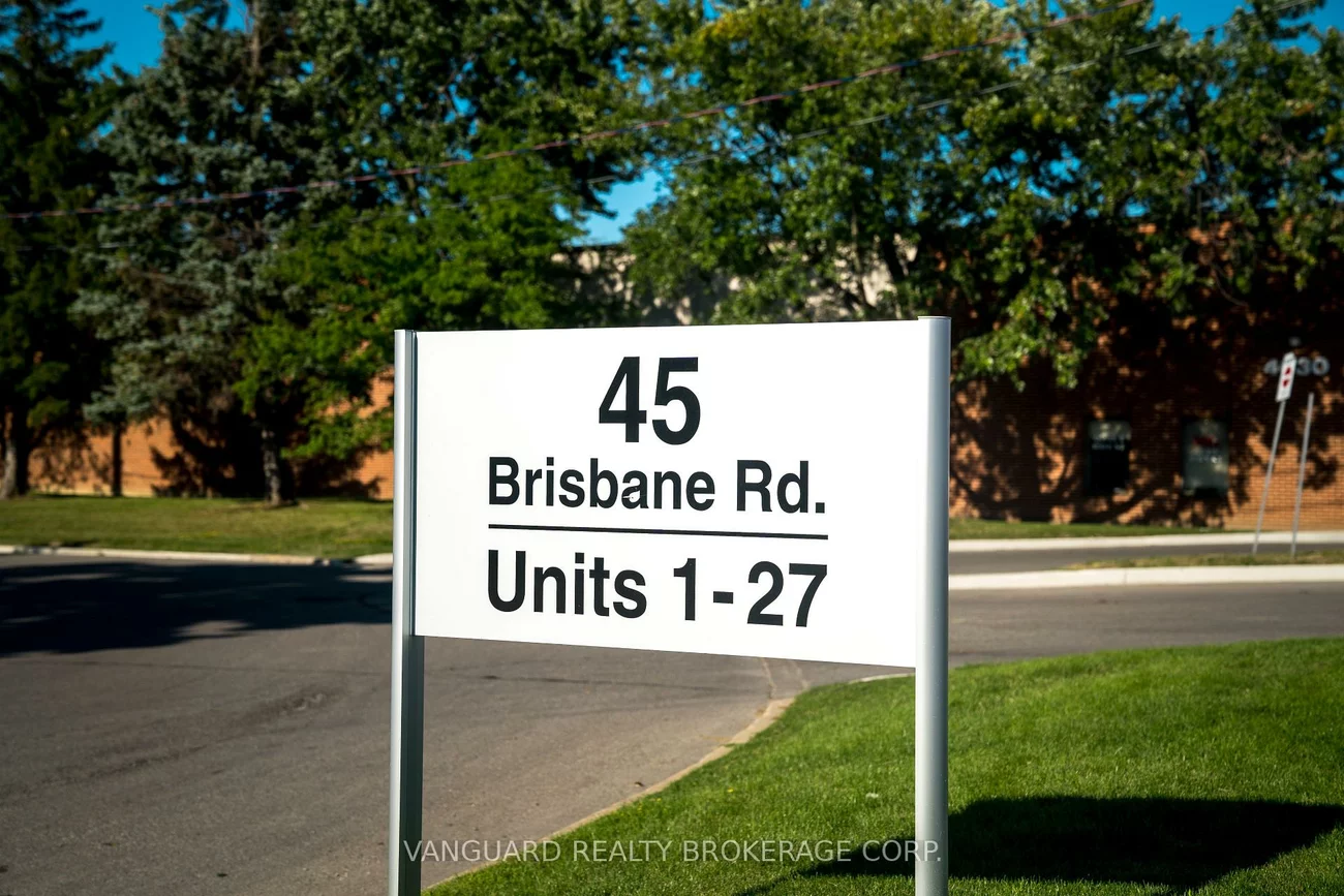 45, Brisbane, York University Heights, Toronto