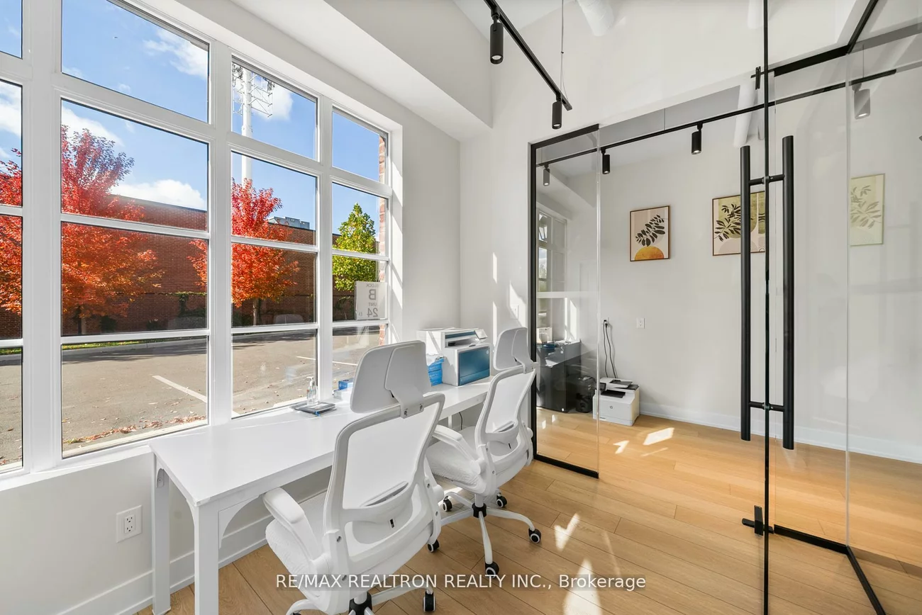 68, Jutland, Islington-City Centre West, Toronto