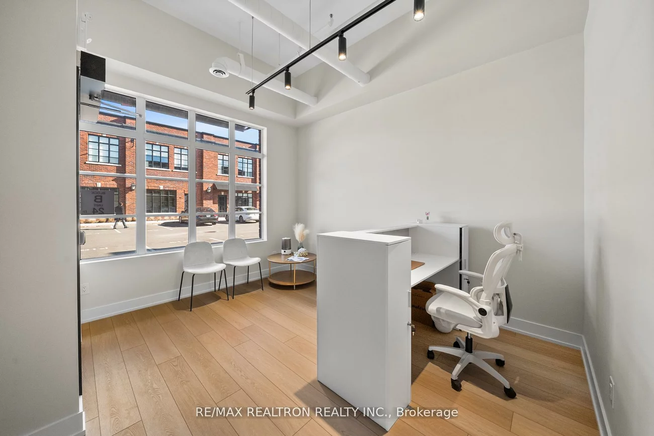 68, Jutland, Islington-City Centre West, Toronto