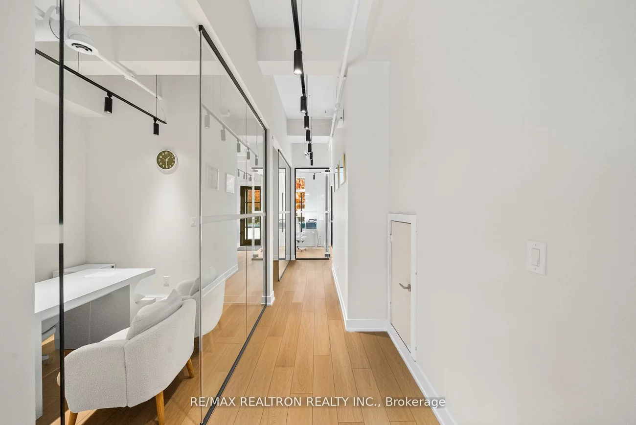 68, Jutland, Islington-City Centre West, Toronto