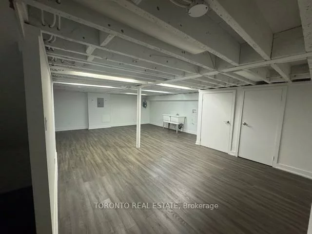 1580, Queen, South Parkdale, Toronto