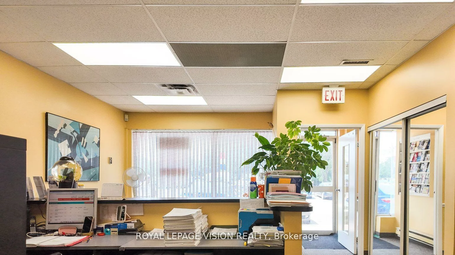 2085, Weston, Weston, Toronto