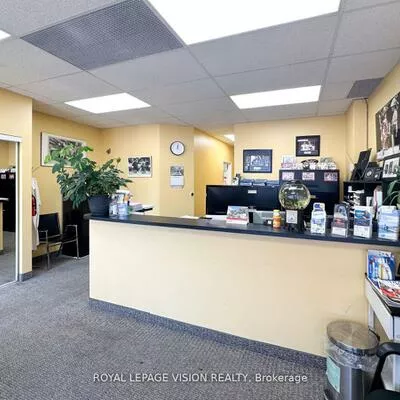 2085, Weston, Weston, Toronto