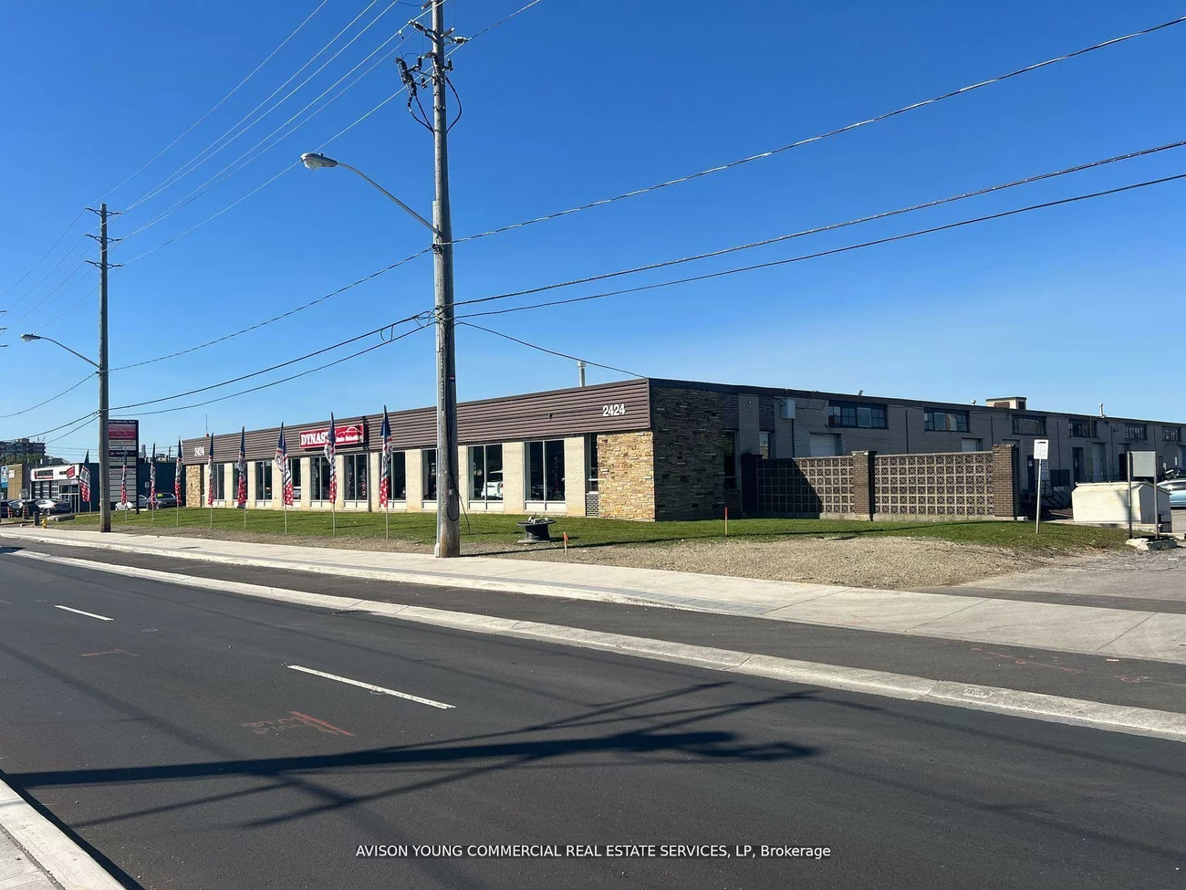 2424, Finch, Humber Summit, Toronto