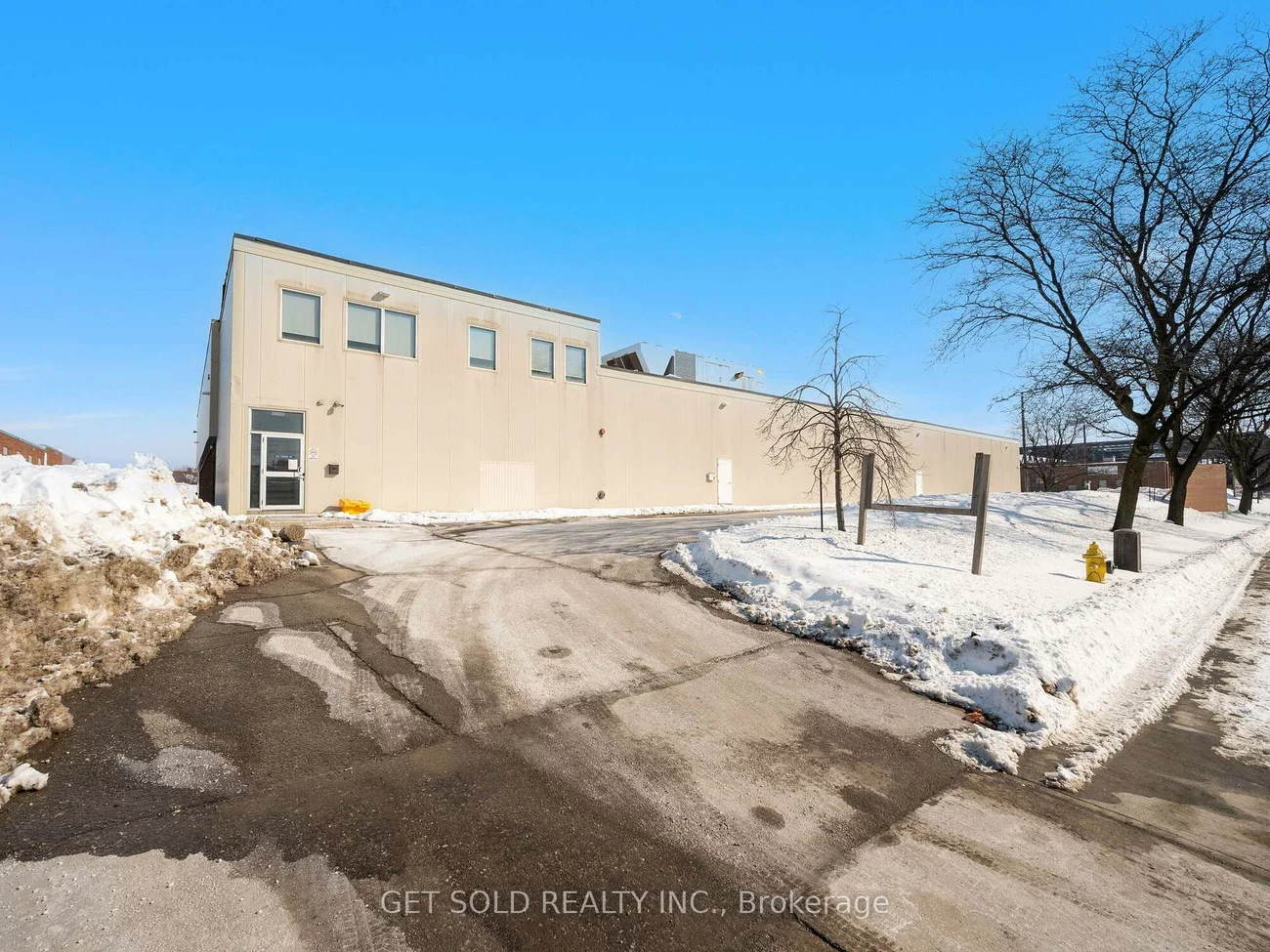 650, Fenmar, Humber Summit, Toronto