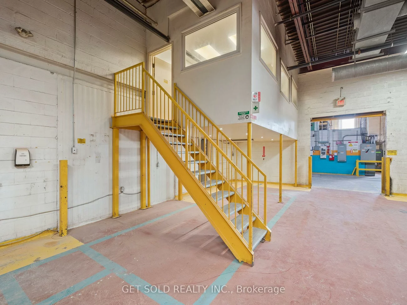 650, Fenmar, Humber Summit, Toronto