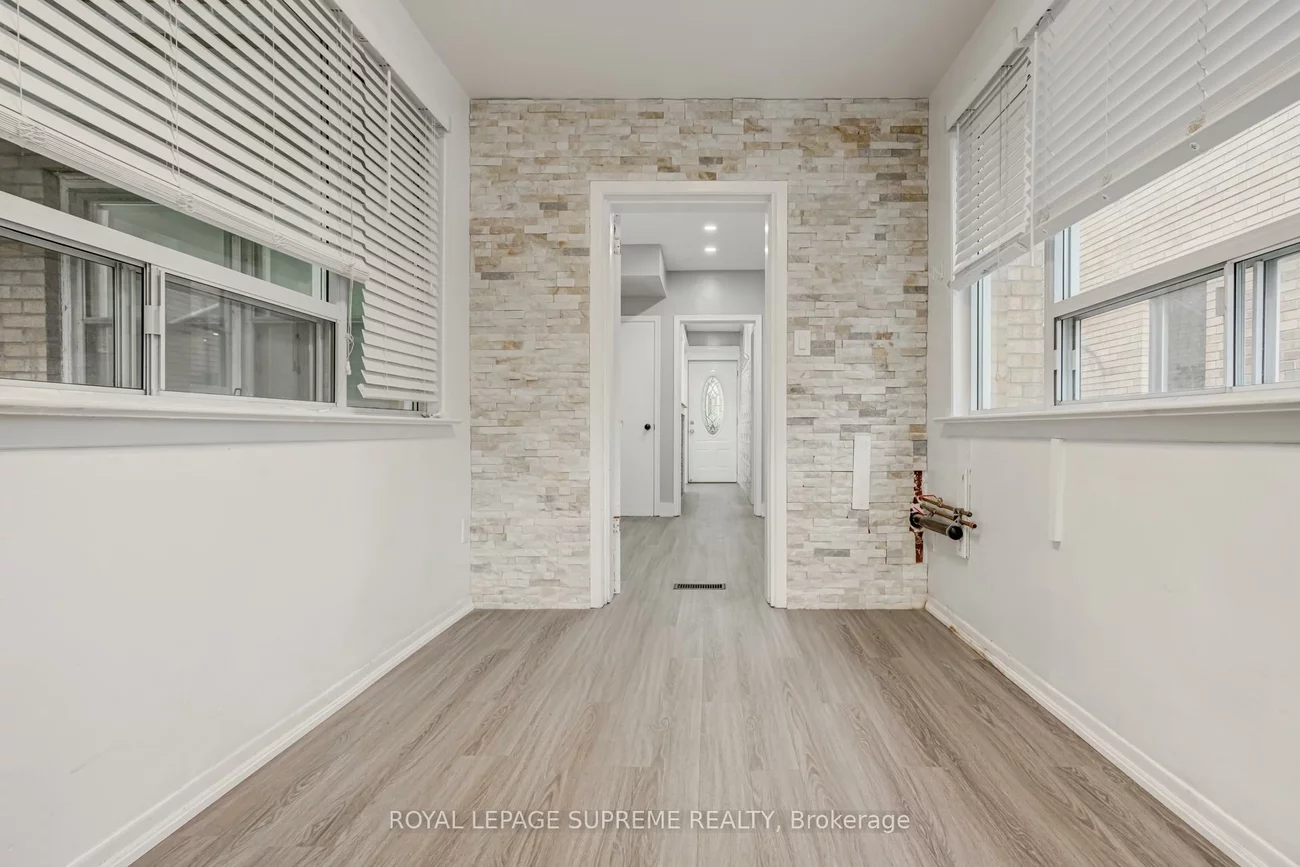 118, Runnymede, High Park-Swansea, Toronto