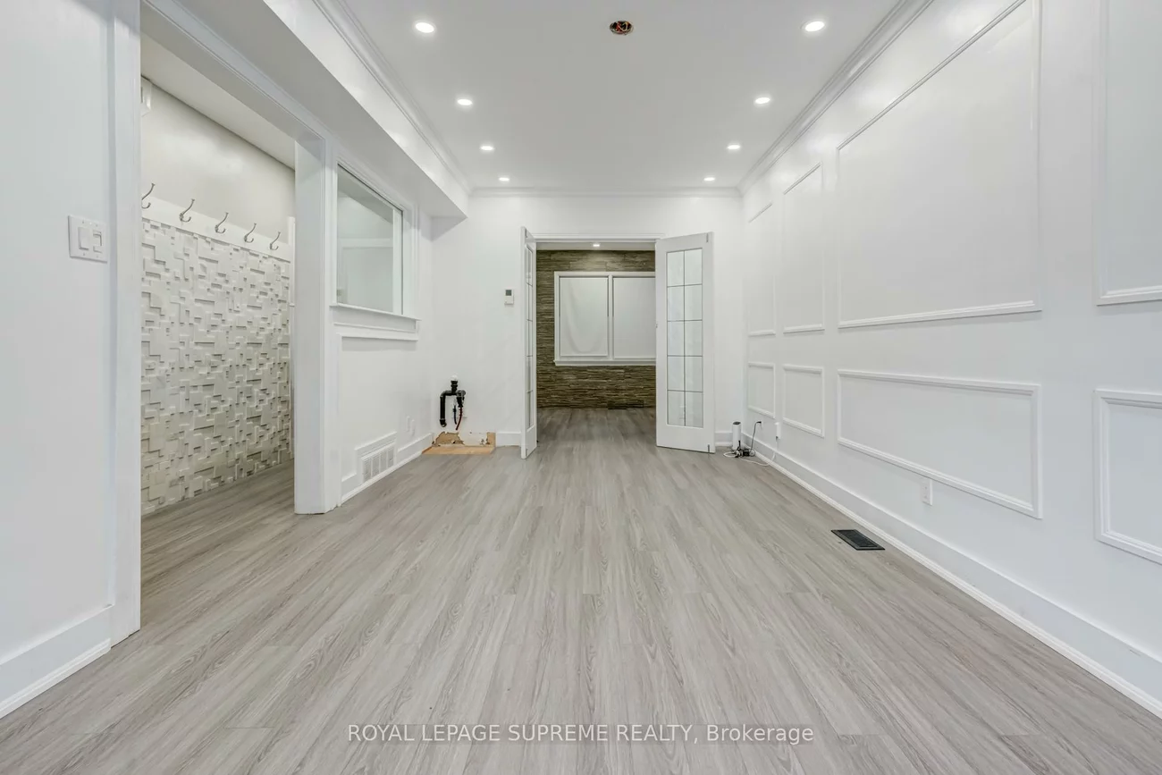 118, Runnymede, High Park-Swansea, Toronto