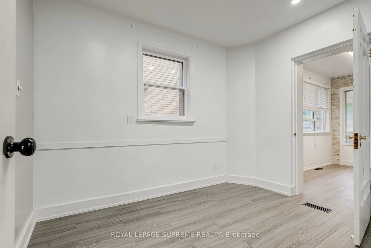 118, Runnymede, High Park-Swansea, Toronto