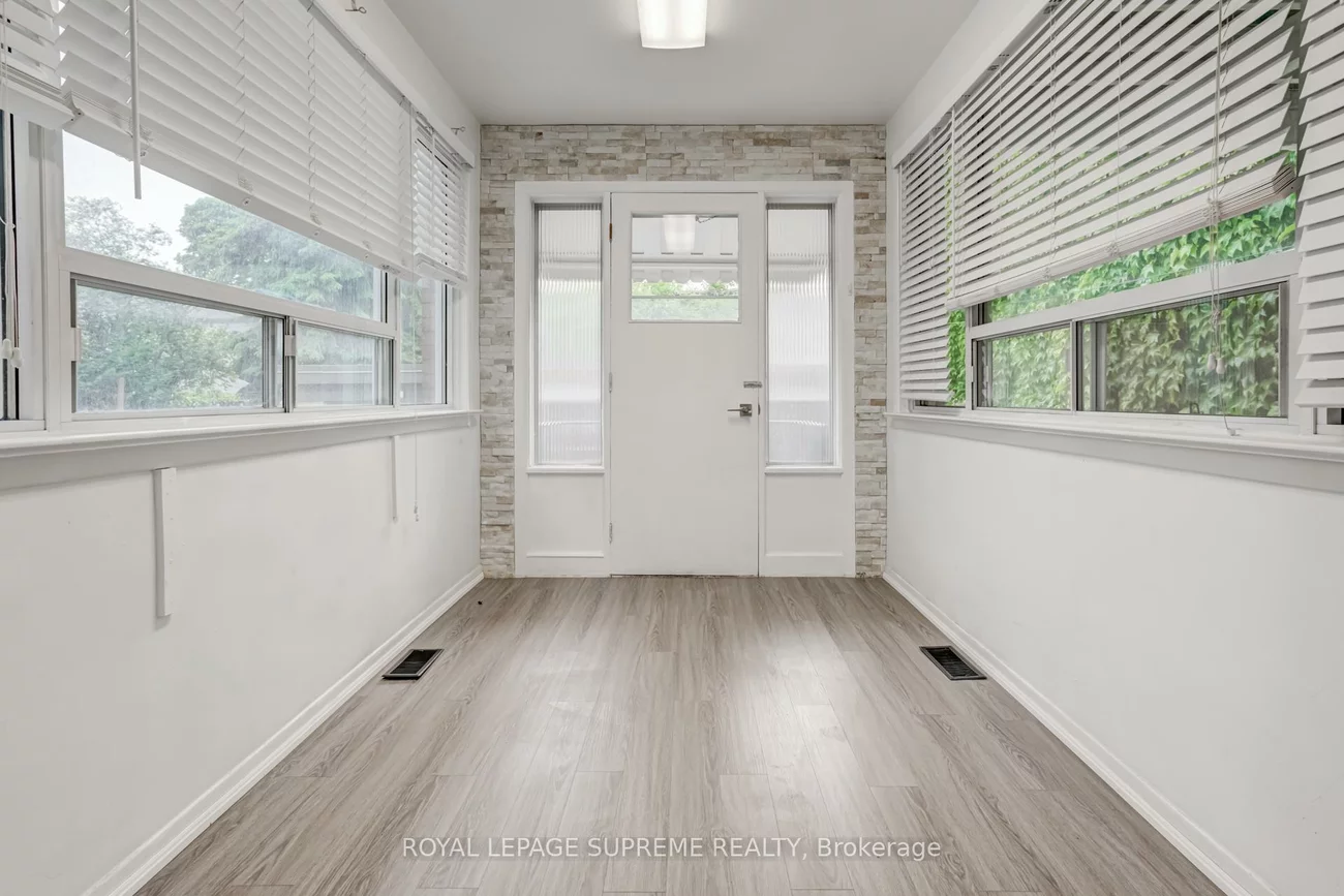 118, Runnymede, High Park-Swansea, Toronto