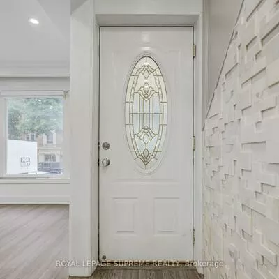 118, Runnymede, High Park-Swansea, Toronto