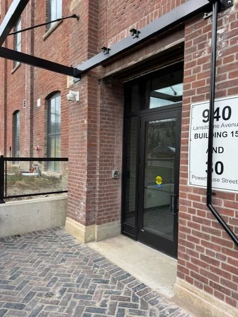 30, Powerhouse, Dovercourt-Wallace Emerson-Junction, Toronto