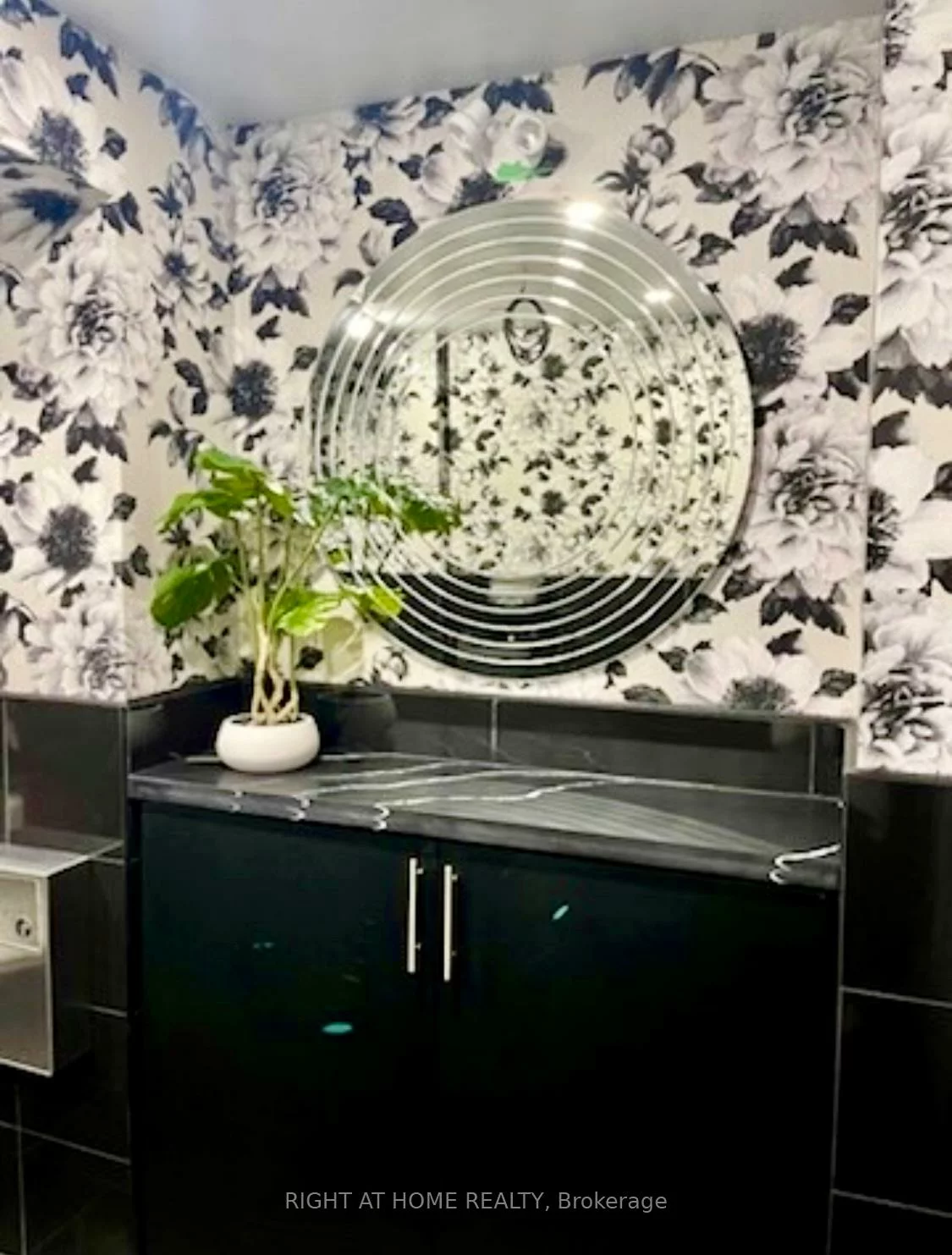 38, Via Bagnato, Yorkdale-Glen Park, Toronto