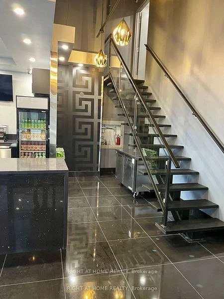 38, Via Bagnato, Yorkdale-Glen Park, Toronto